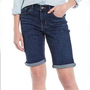 Levi's Women's Dark Blue Denim Mid Rise Slim Fit Cuffed Bermuda Shorts Size 29